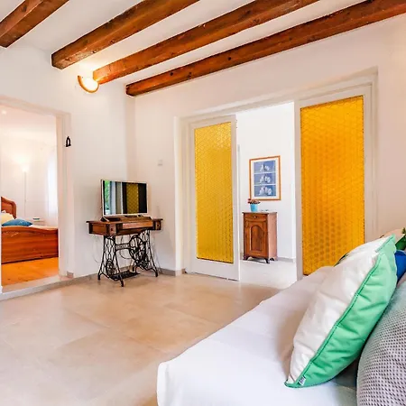 Cozy Apartment In Premantura With Wifi Exterior photo